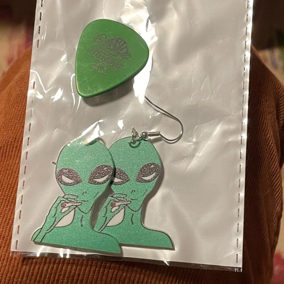 👽 💨 Aliens Smoking Joints Martian Weed Cannabis Smoke 420 👽 - Picture 3 of 5